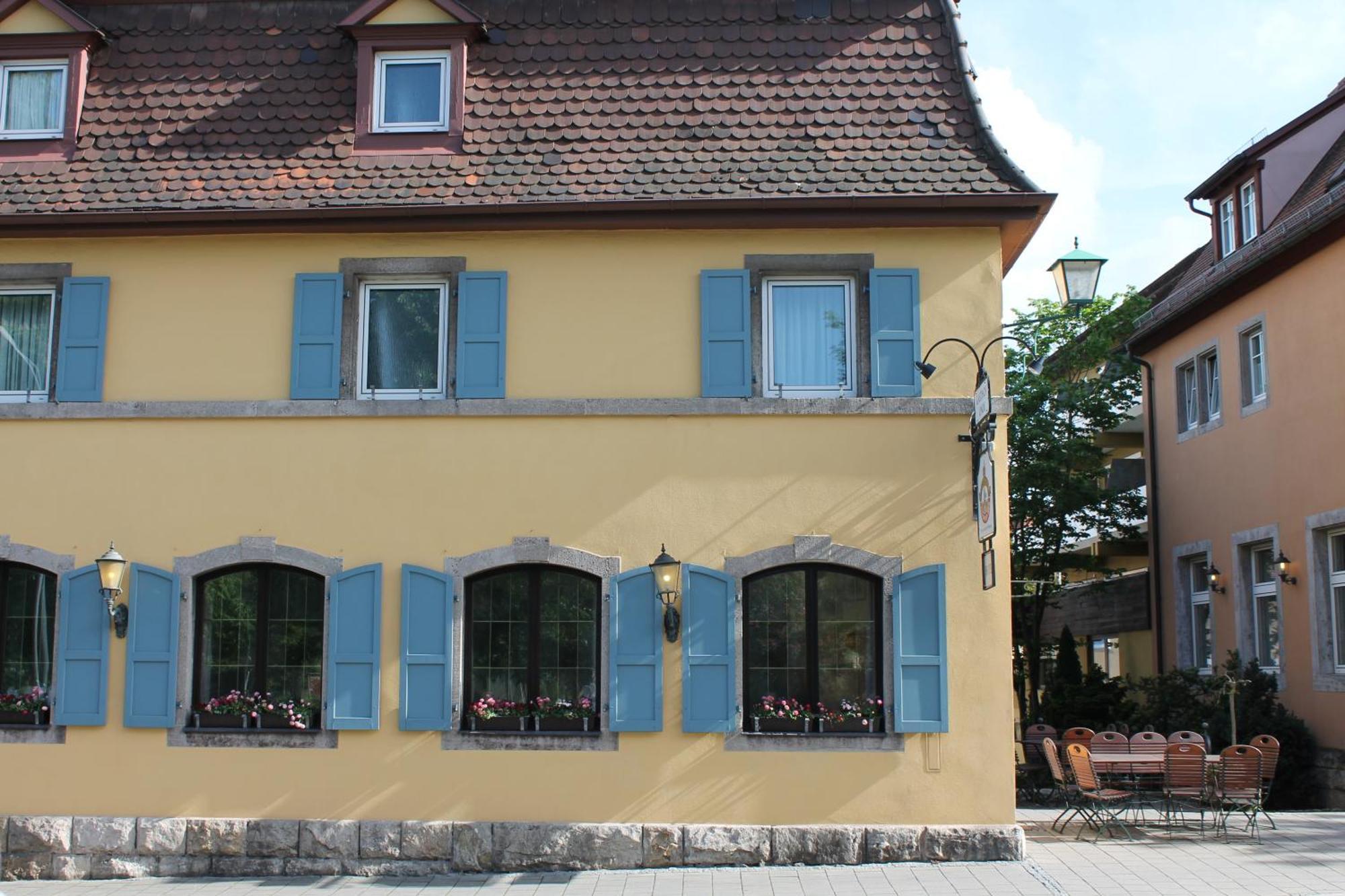 Hotel Gasthof Zur Linde Rothenburg ob der Tauber Exterior photo